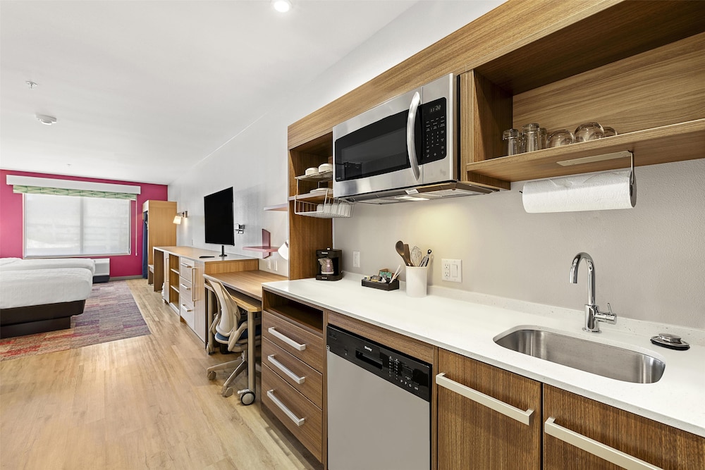 Home2 Suites by Hilton Riverside Downtown - photo 10