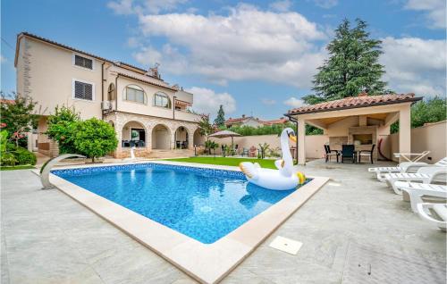 Nice Apartment In Medulin With Wifi — 4-Star Luxury Hotel in Medulin, Croatia