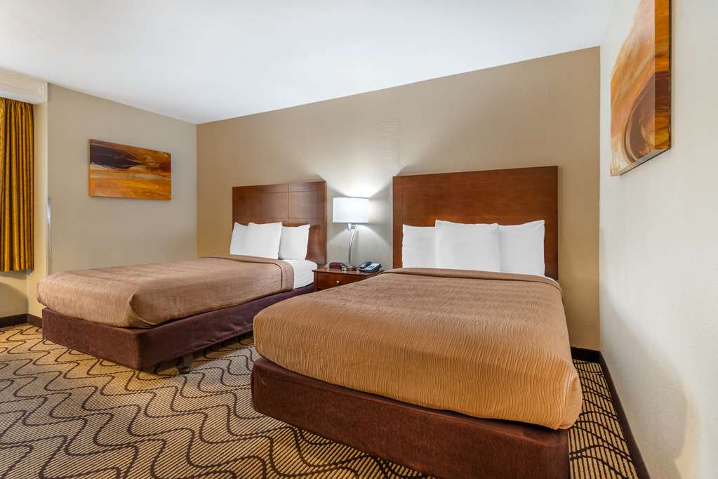 Best Western John Muir Inn - photo 27