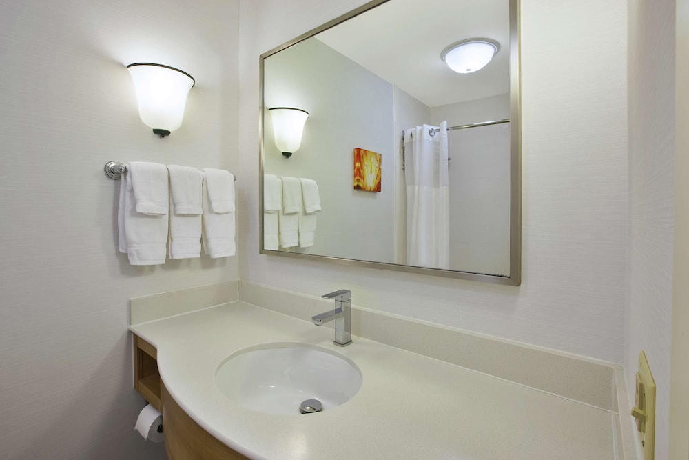Hilton Garden Inn Wichita - photo 19