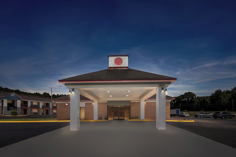 Red Roof Inn Sanford - photo 38