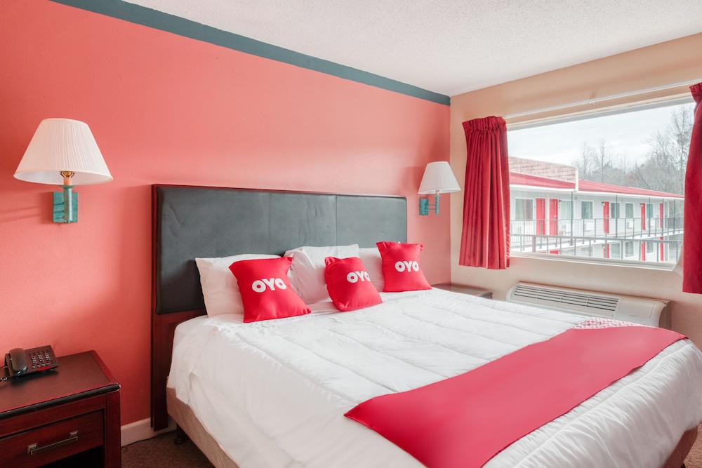 OYO Hotel Fayetteville S Eastern Blvd - photo 4