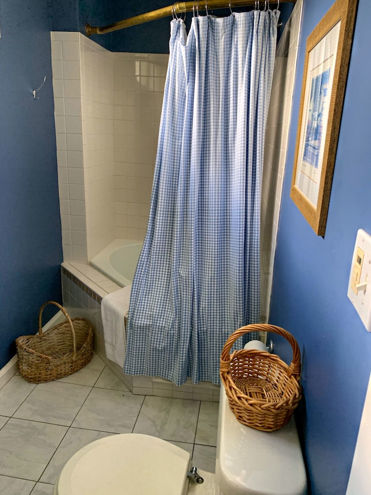 Lovett s Inn and Restaurant - photo 40