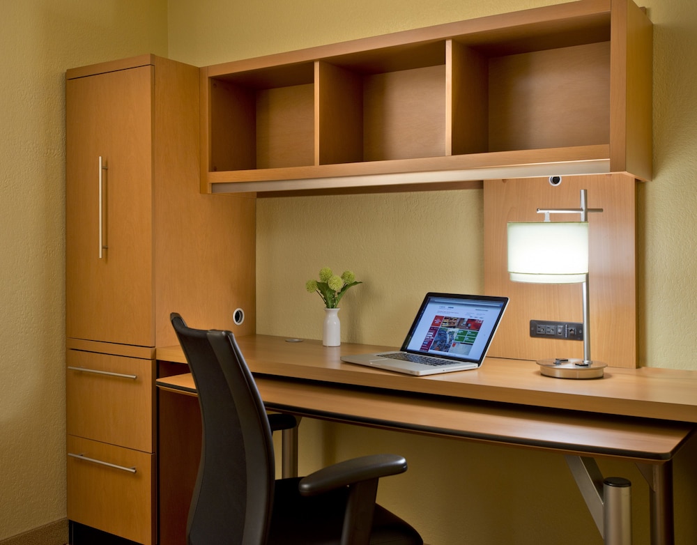 Hawthorn Extended Stay by Wyndham Cincinnati NE Mason - photo 5