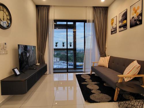 Sky Trees at AEON Bukit Indah with Netflix and Wifi — 4-Star Luxury Hotel in Johor Bahru, Malaysia