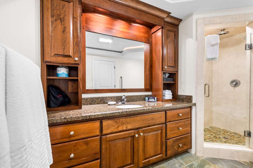Best Western Driftwood Inn - photo 43