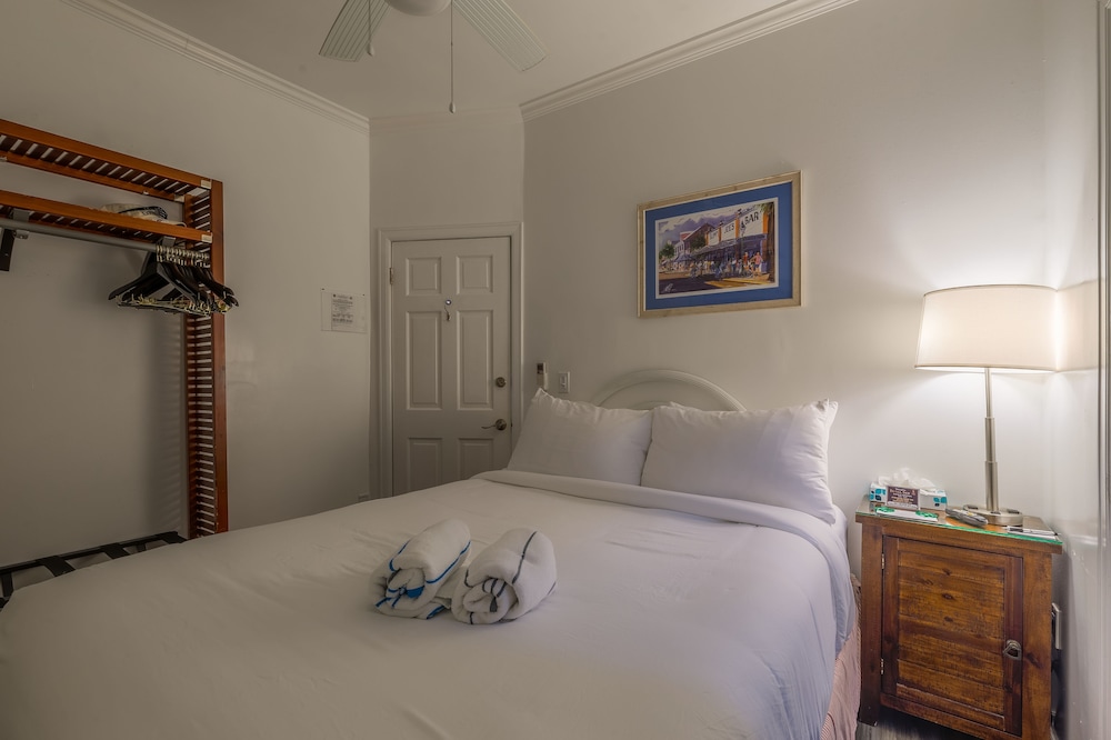 Duval Inn - photo 28