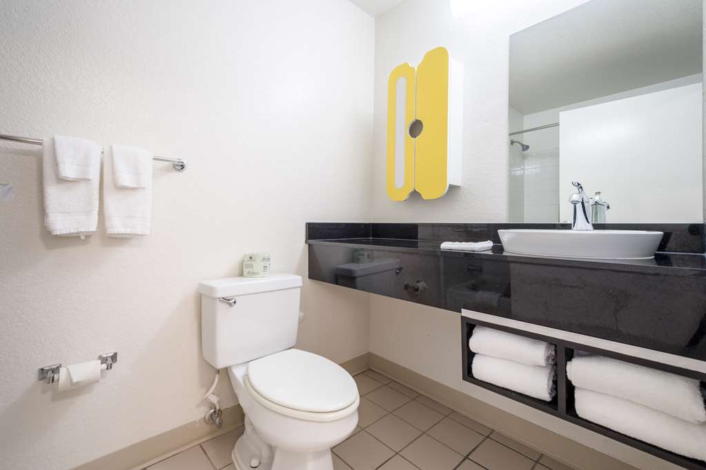 Studio 6 Extended Stay Roswell GA Atlanta - photo 26