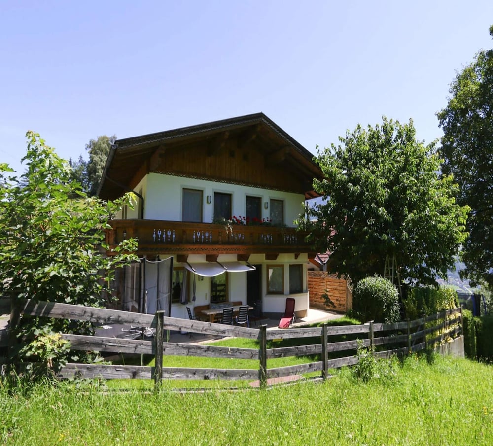 Holiday Home in Fügenberg near Spieljochbahn — 4-Star Luxury Hotel in Fuegen, Austria