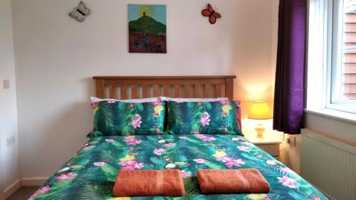 Avalon Retreat Self Catering Vegetarian Accommodation in the Heart of Glastonbury in Glastonbury, United Kingdom