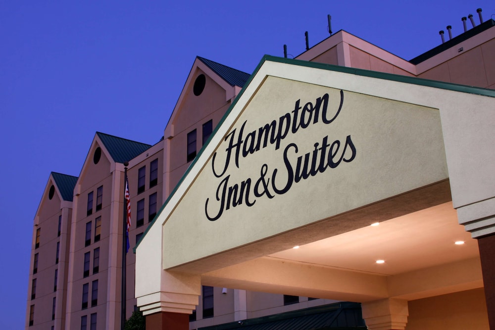 Hampton Inn & Suites Nashville Airport - photo 42