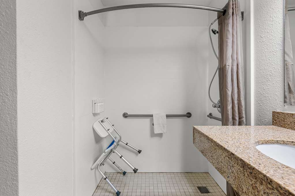 Motel 6 Hamilton AL - photo 10