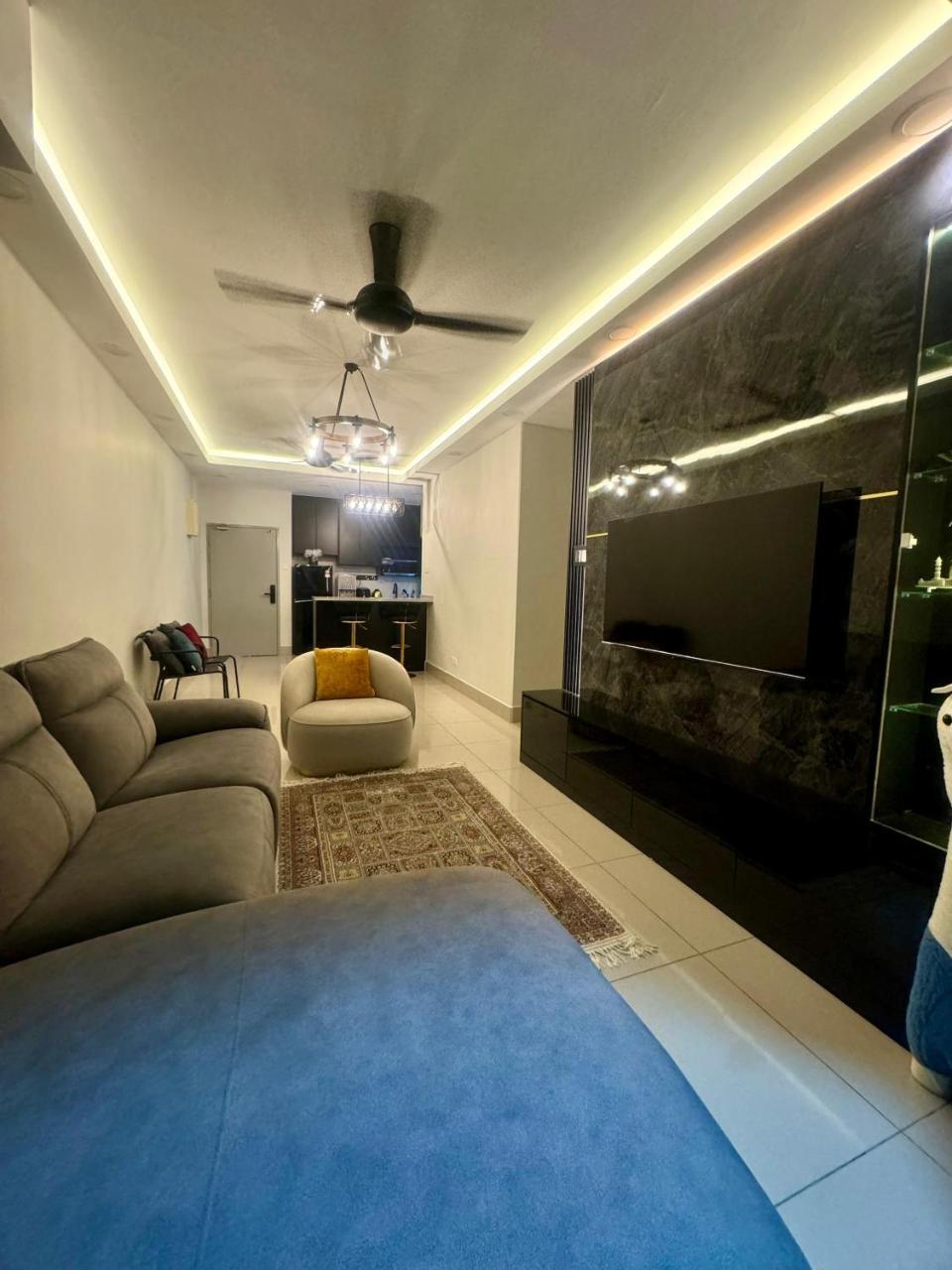 Ayazuki Sky Suite KLCC View 2BR Free Parking Netflix Swimming Pool — 4-Star Luxury Hotel in Kuala Lumpur, Malaysia