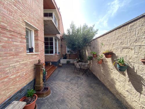 Casa Rural Goni — 4-Star Luxury Hotel in Cabanas De Ebro, Spain