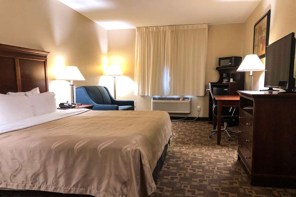 Quality Inn I 70 at Wanamaker - photo 10
