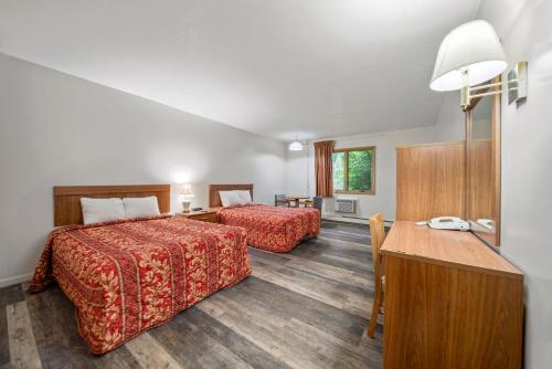 Executive Inn Cass City - photo 18