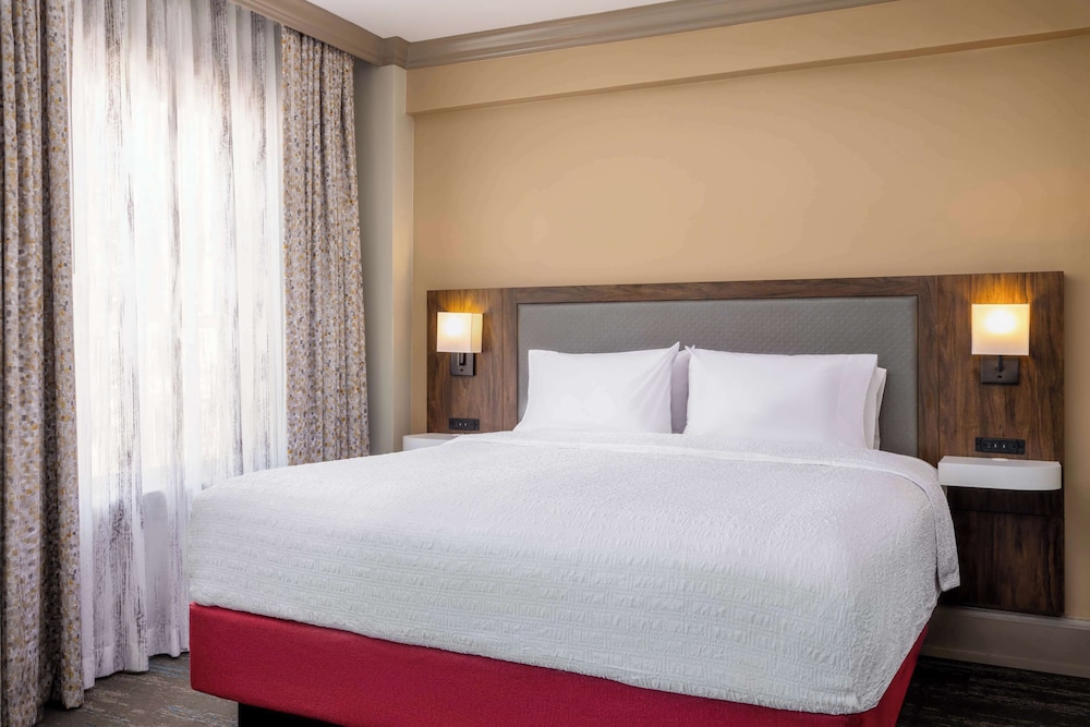 Hampton Inn & Suites by Hilton New Orleans Canal St. French Quarter - photo 44