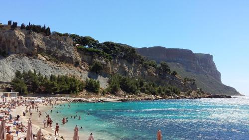 Villa Bobnell — 4-Star Luxury Hotel in Cassis, France
