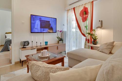 Academia Stay Ησυχα & Στο Κεντρο — 4-Star Luxury Hotel in Ioannina, Greece