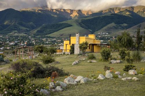 Camino A La Luna Casas De Vacaciones in Tafi Del Valle, Argentina