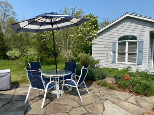 Fields of Fennville Located on Lakeshore drive pet friendly close to public beach access in Fennville, United States