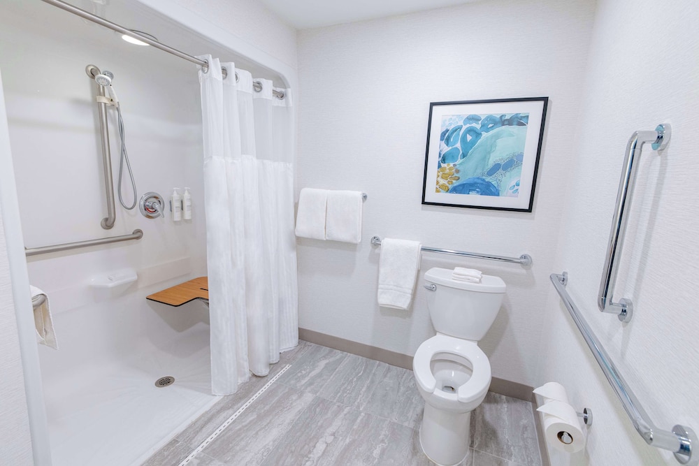 Hilton Garden Inn Lakewood - photo 38