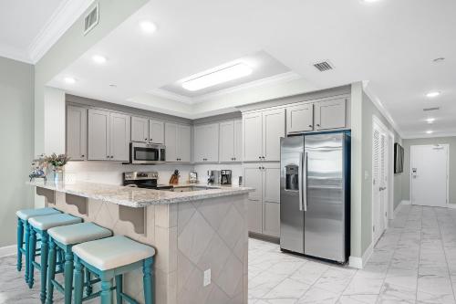Phoenix Gulf Towers 2207 condo - photo 11