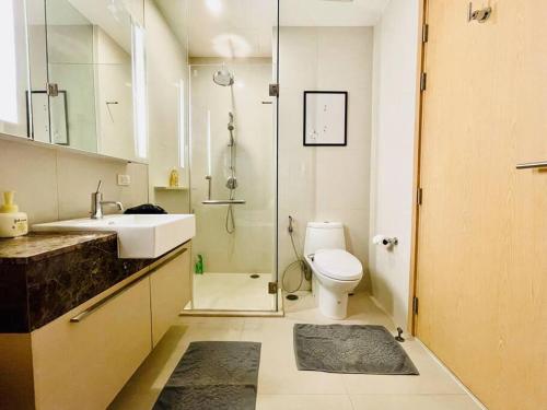 Luxury 2BR on the Clouds in Prime area Bangkok