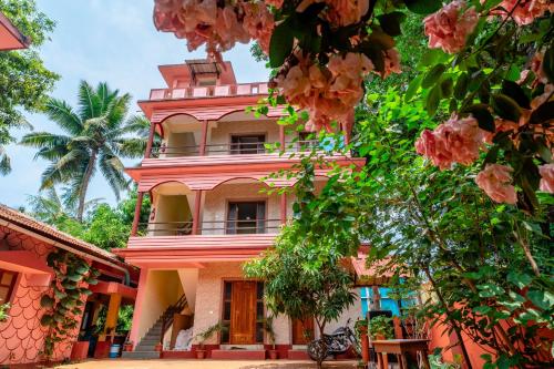 Tropical Beach Walk — Mormugao — photo 2