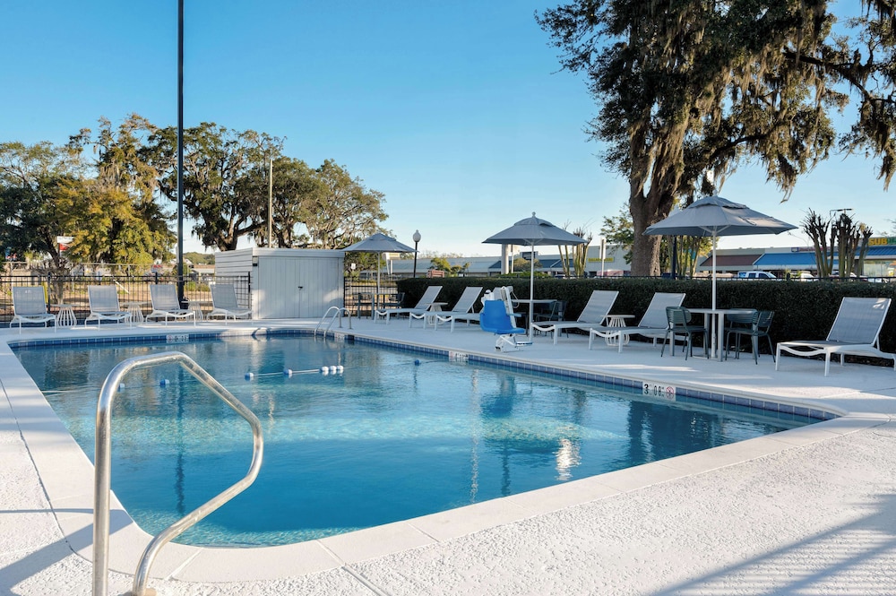 Spark by Hilton Savannah Midtown - photo 23