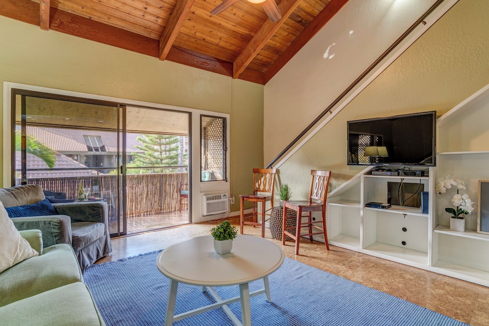 Kihei Resort 202 KRS 202 Family Getaway 2BD w AC Pool Beach - photo 5