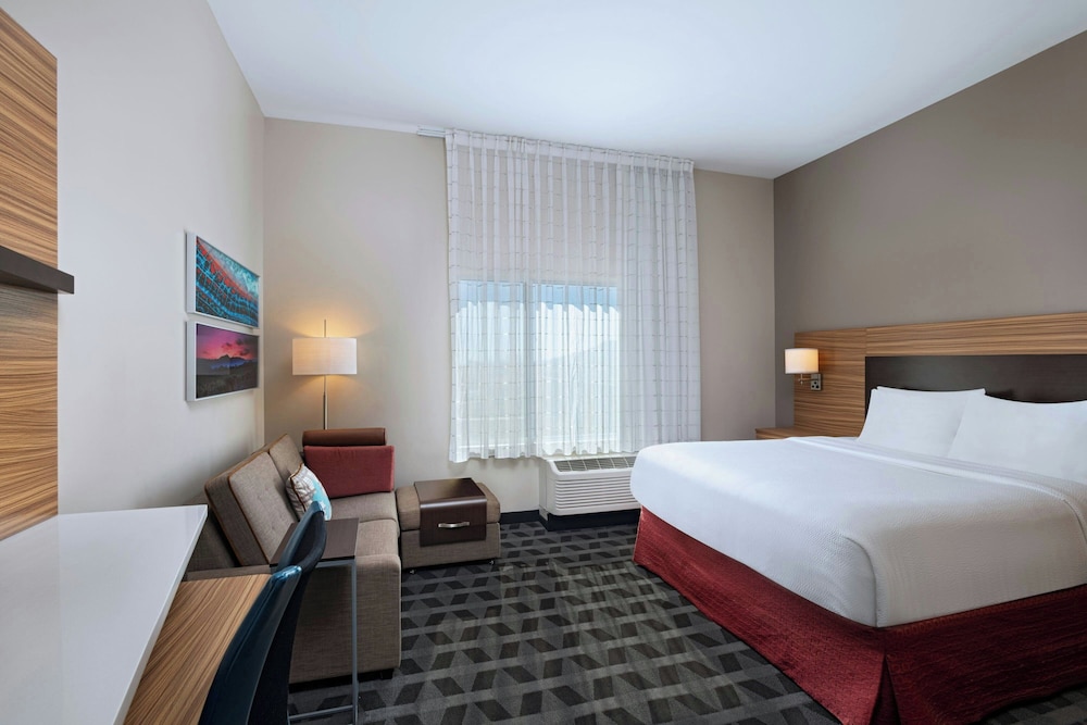TownePlace Suites by Marriott El Paso North - photo 11