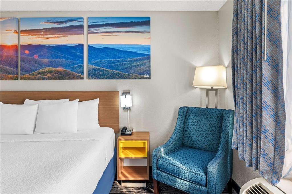 Days Inn by Wyndham Chattanooga Hamilton Place - photo 27