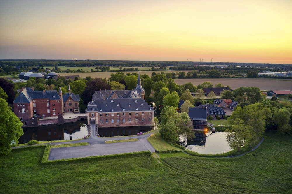 Schloss Wissen Hotellerie — Weeze