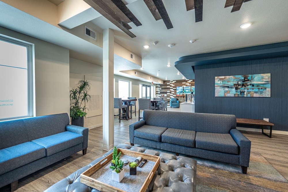 Soka Suites Dallas Las Colinas - photo 2