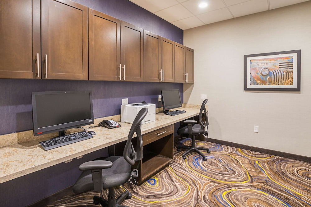 Hampton Inn & Suites Colleyville DFW Airport West - photo 49
