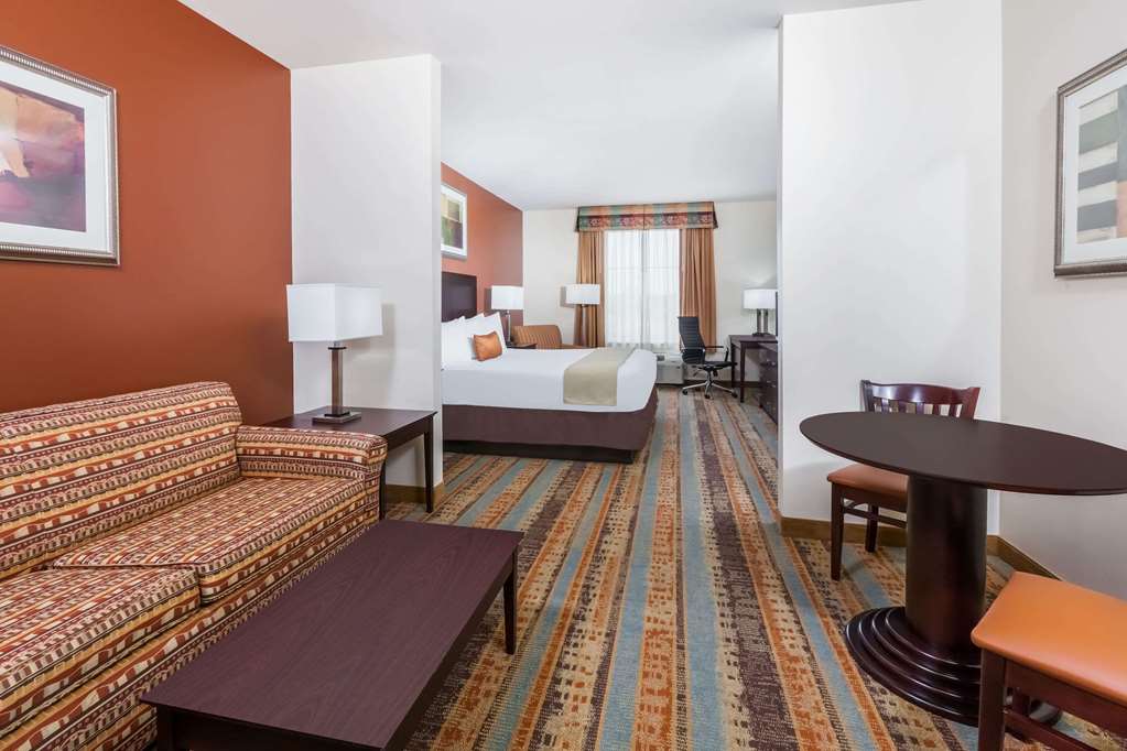 Baymont by Wyndham Henderson - photo 13