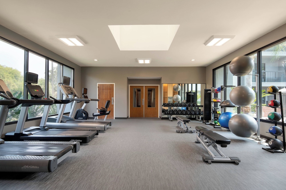 Courtyard by Marriott Fresno - photo 17
