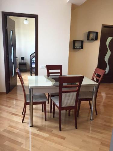 Asterias Apartment