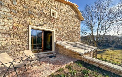 Nice Apartment In Velo Veronese — 4-Star Luxury Hotel in Velo Veronese, Italy