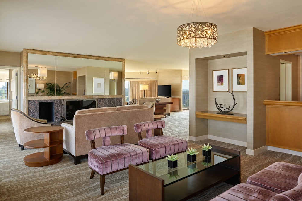 The Westin Kansas City at Crown Center - photo 28