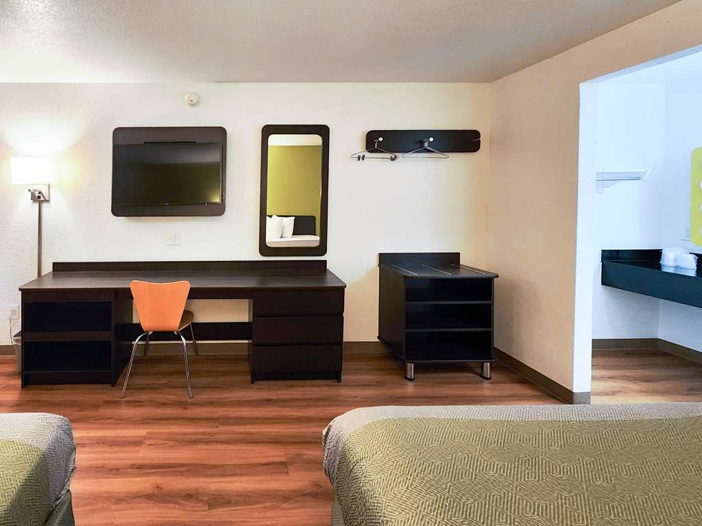 Motel 6 Baytown TX Baytown East - photo 23