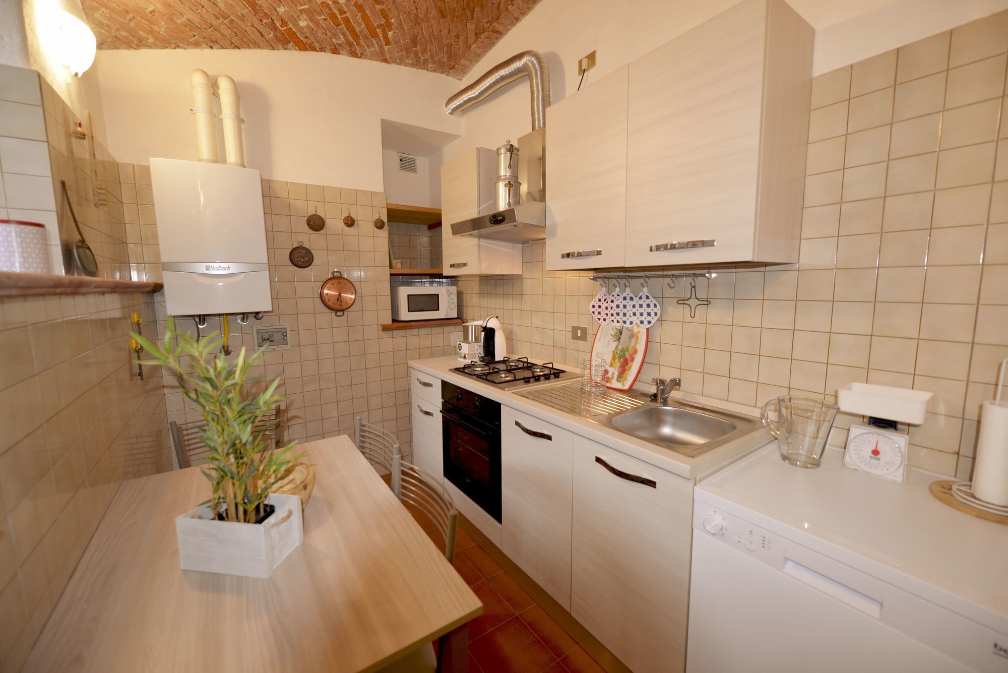 Ef Zin - carbon neutral hotel in Vathi
