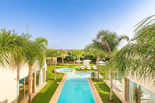 Villa Bahamas Luxe et élégance & piscine Chauffée jacuzzi — 4-Star Luxury Hotel in Marrakesh, Morocco