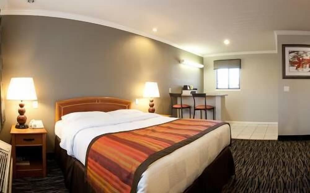 Hotel Parmani - photo 11