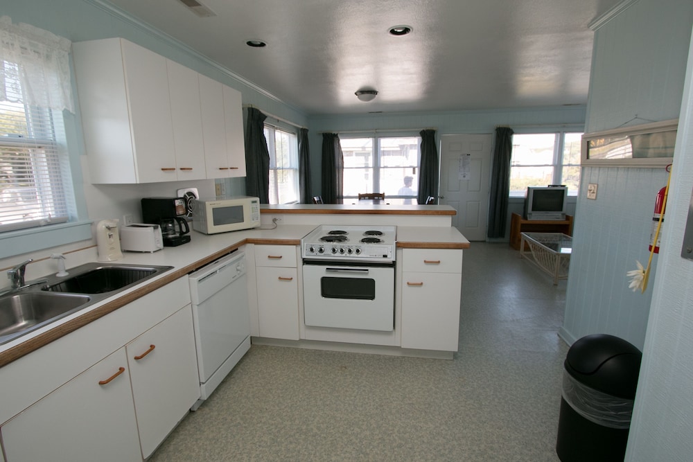 Outer Banks Motel Village Accommodations - photo 86