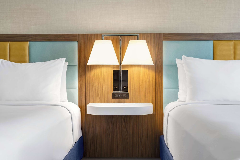 Hampton Inn & Suites by Hilton Maui North Shore - photo 15