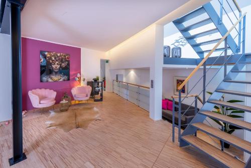 Luxus Wellness Loft 245qm Designwohnen im Zentrum — 4-Star Luxury Hotel in Guetersloh, Germany