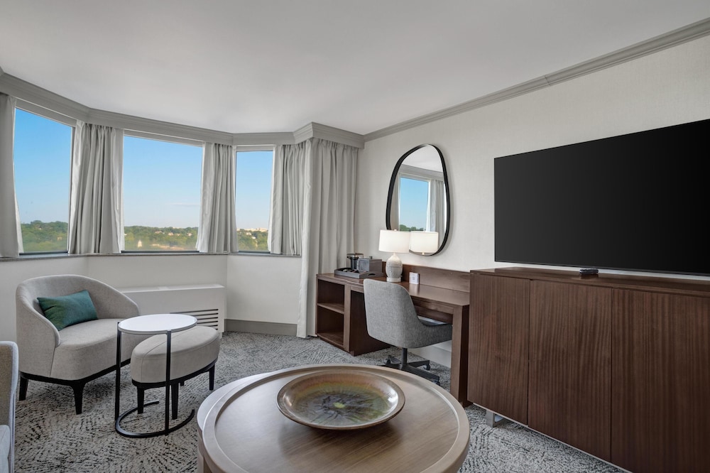 Hilton Arlington National Landing - photo 70