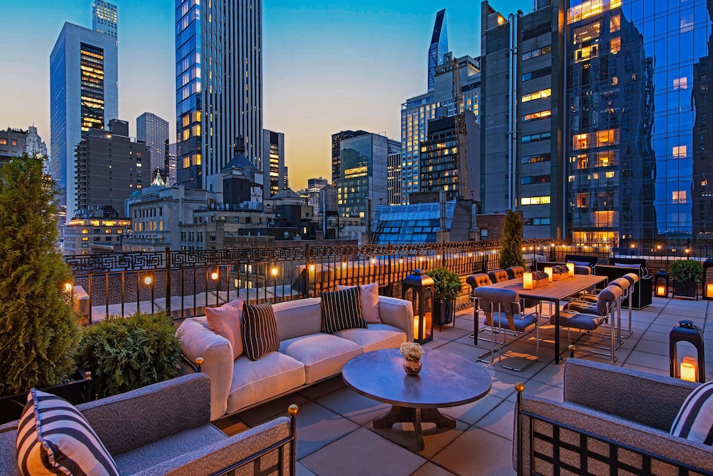 JW Marriott Essex House New York - photo 36